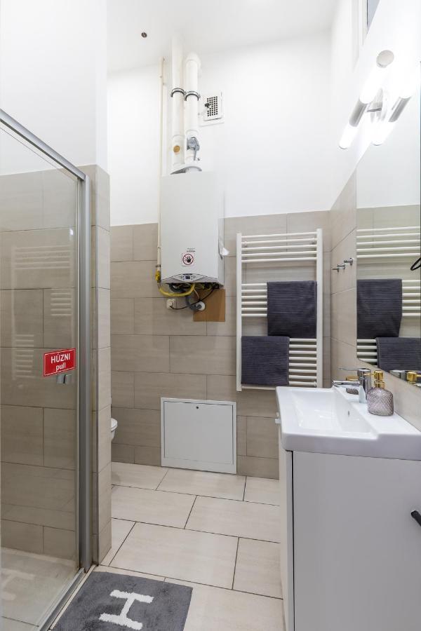 Real Apartments Wesselenyi Budapest Ngoại thất bức ảnh